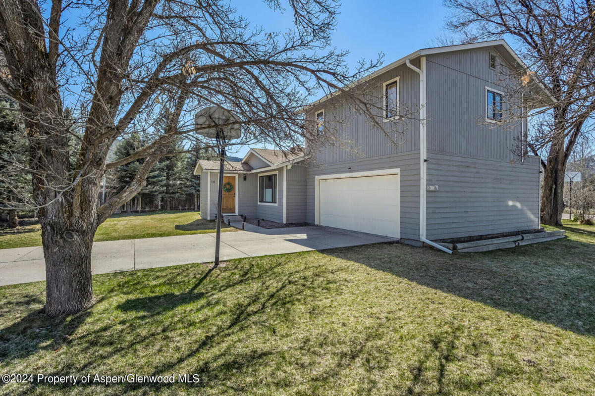 10 CHEYENNE AVE, CARBONDALE, CO 81623, photo 1 of 33